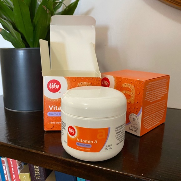 LIFE Vitamin A Night Cream (x2) overnight face skin moisturizer mask wrinkle NEW - Picture 2 of 9